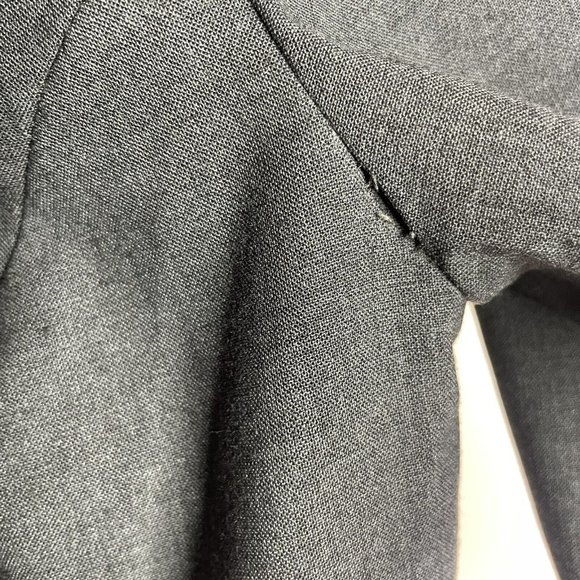 Of Mercer Madison Sheath Dress Womens 0 Half Sleeve Gray Virgin Wool Flaw - Picture 6 of 8